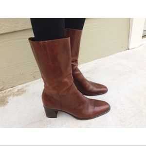 Brown Bass leather heeled ankle short boots 7.5